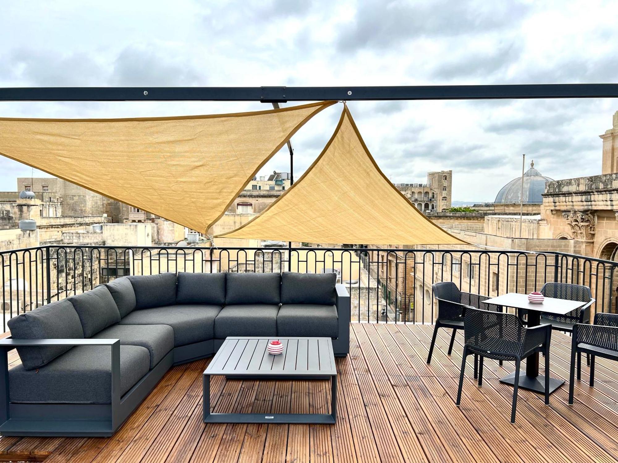 Florette Designer Finish With Stunning Lounge Terrace By Arcobnb Apartment Floriana